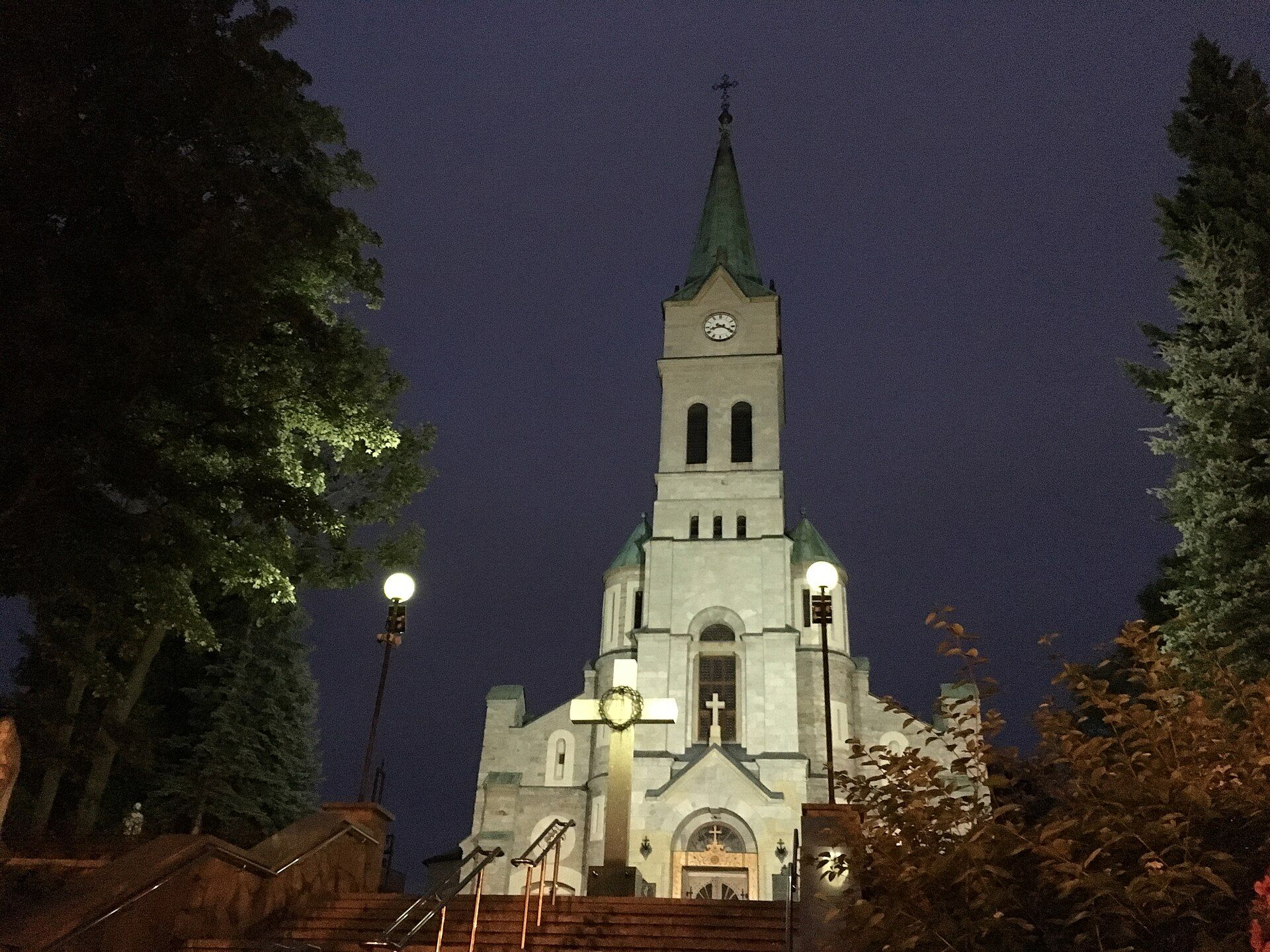 Sanktuarium Najświętszej Rodziny w Zakopanem, atrakcja w pobliżu dworca Zakopane