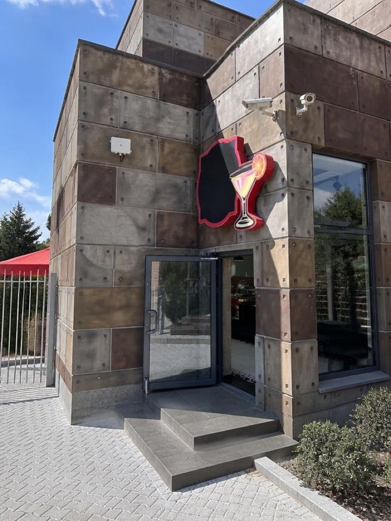 Lifepub, near Zator Park Rozrywki station