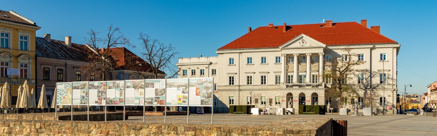 Kielce - the most interesting attractions and sights to visit Market Square in Kielce