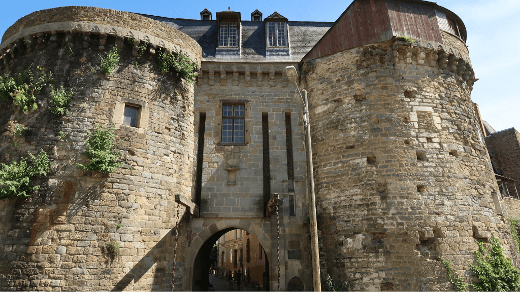 Mordelaise Gate Mordelaise Gate