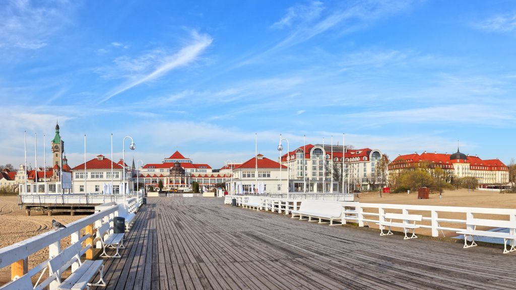 Sopot - attractions and places to see at the Polish seaside Pier in Sopot