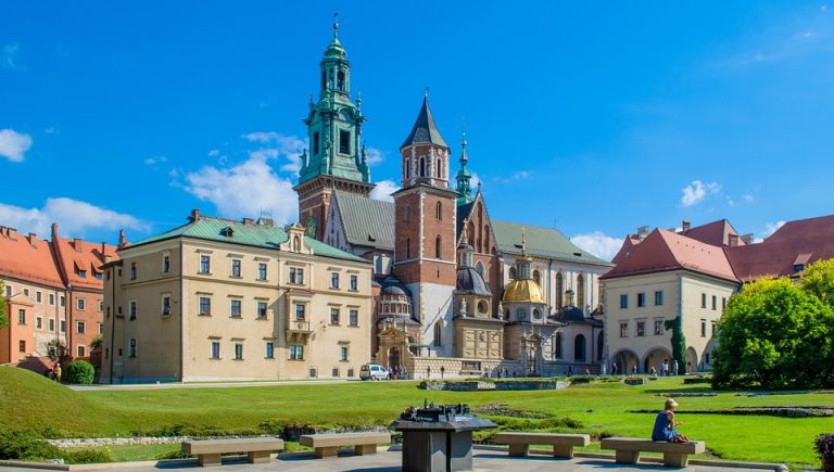 Things to do in Krakow - best activities and local experiences Wawel in Krakow