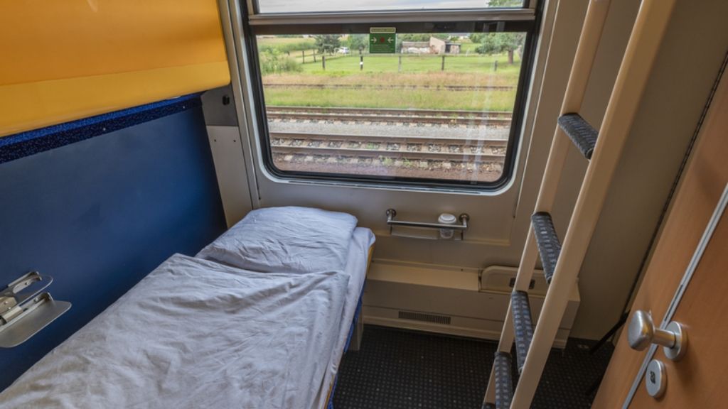 What does a sleeping car look like on Intercity? interior of sleeping car