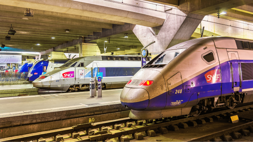TGV - high-speed rail in France Train centre