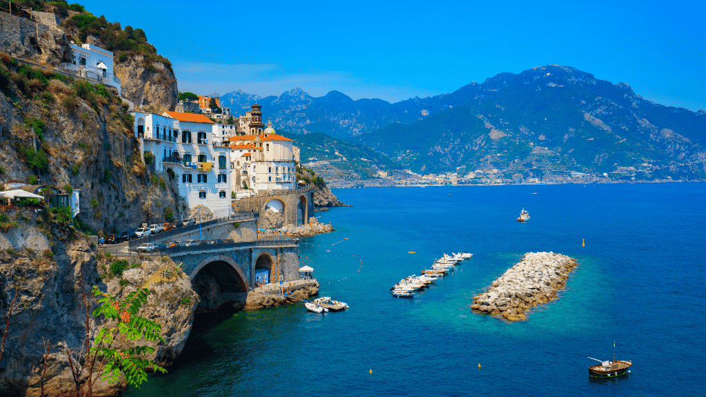 The most beautiful cities in Italy that you can reach by train Amalfitan Coast