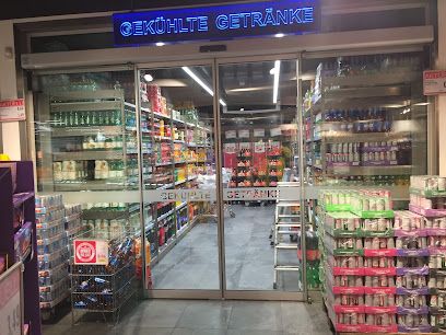 SPAR, shop near Salzburg Hauptbahnhof station