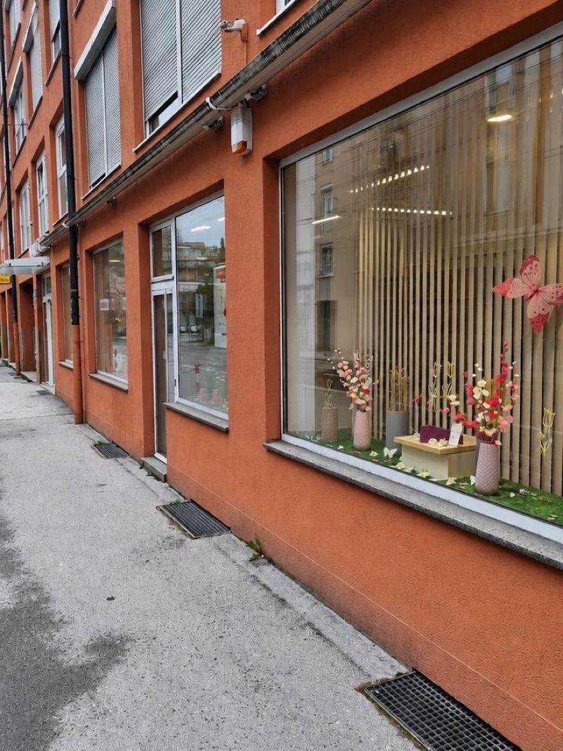 Anna-Apotheke, sklep przy dworcu Salzburg Hauptbahnhof