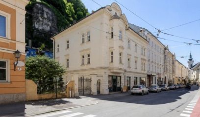 Wolf-Dietrich pharmacy Magpharm Astrid Maurer, sklep przy dworcu Salzburg Hauptbahnhof