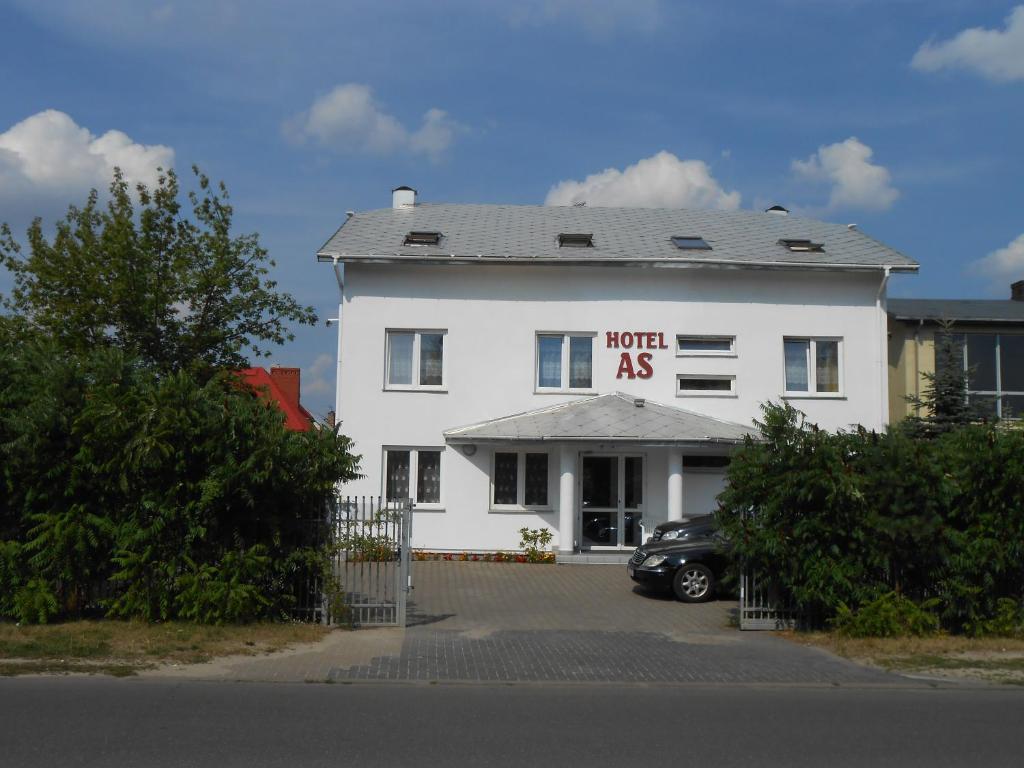 Hotel As, place to stay near Biała Podlaska station