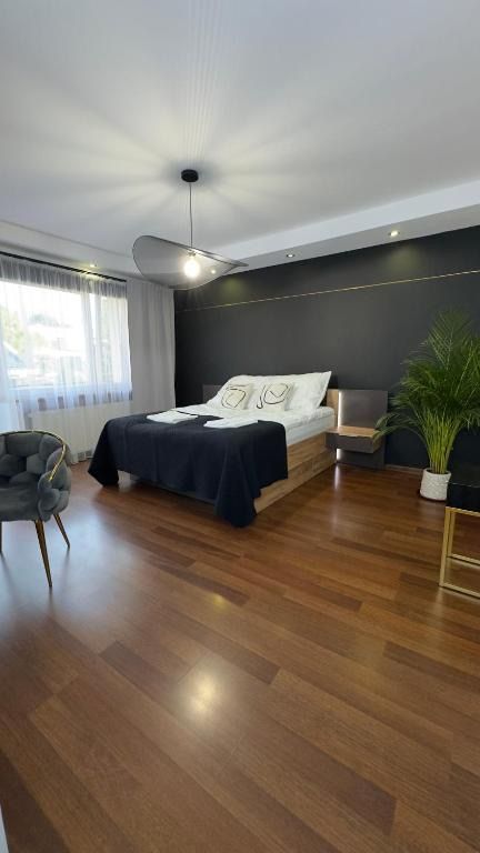 Apartamenty Oracka Przystań Solna 2, place to stay near Bochnia station