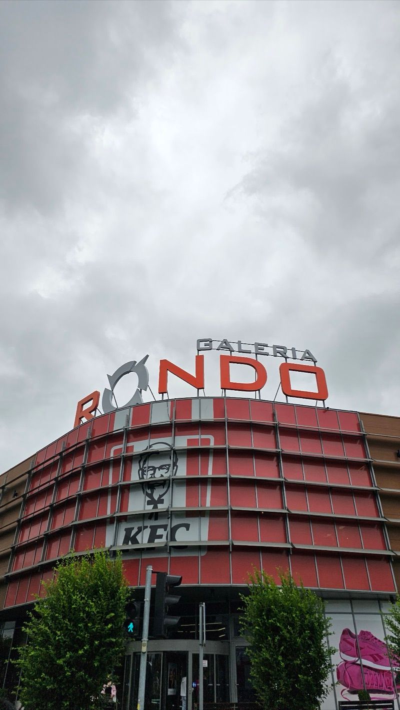 Galeria Rondo, shopping mall near Bochnia station