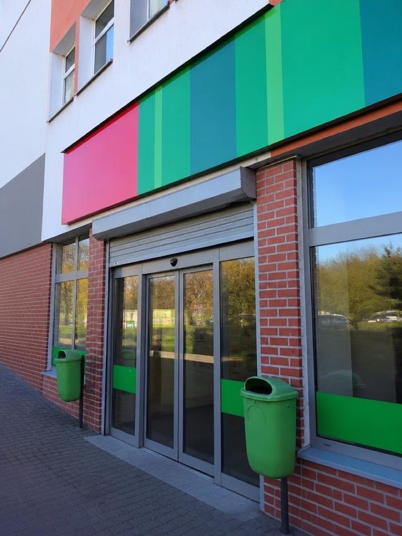 Delikatesy Centrum, sklep przy dworcu Bydgoszcz Leśna