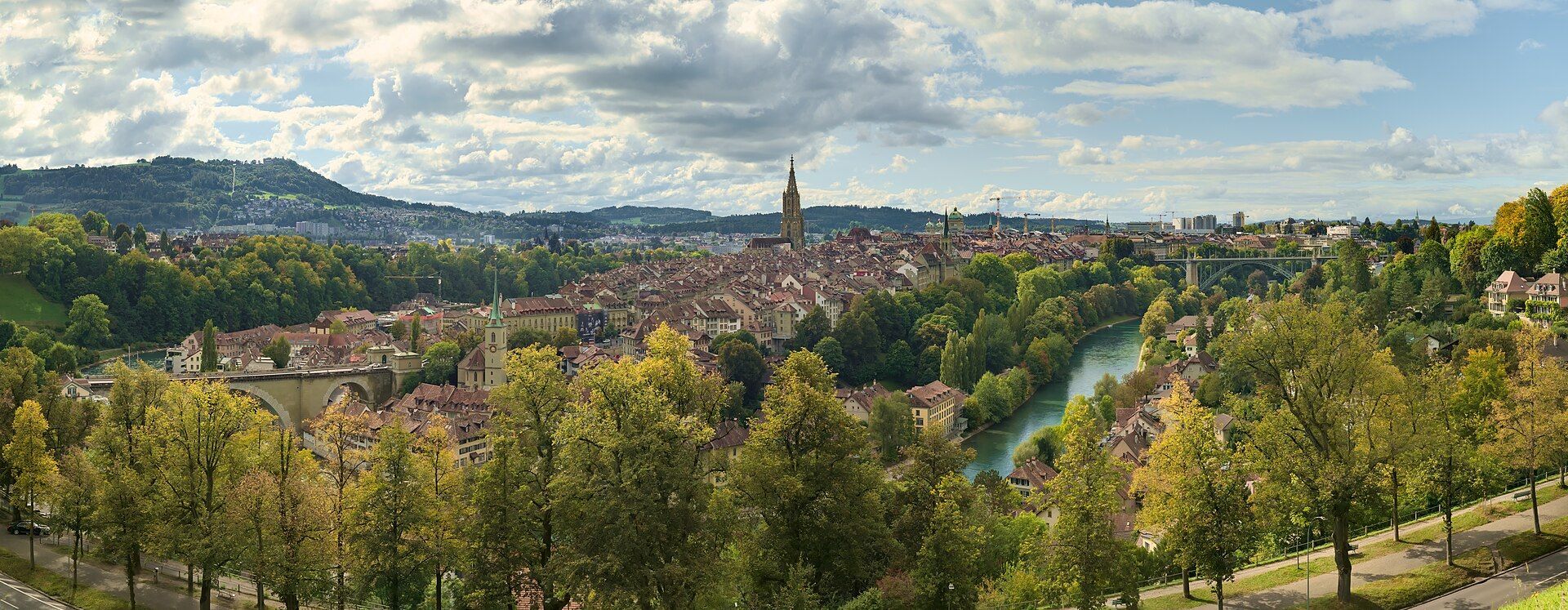 Berner Münster, atrakcja w pobliżu dworca Bern