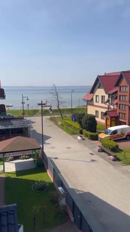 Pokoje u Renatki, place to stay near Chałupy station