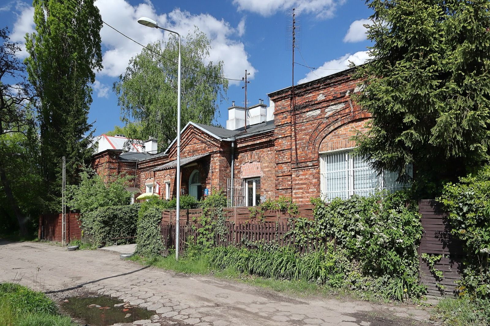 Budynek Kolei Nadwiślańskiej, atrakcja w pobliżu dworca Ciechanów