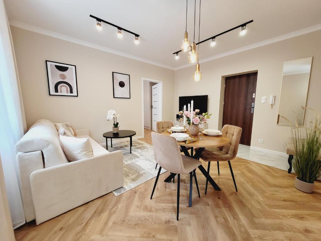 Apartament Diamond, place to stay near Częstochowa station