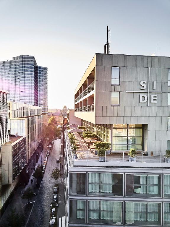 SIDE, Hamburg, a Member of Design Hotels, place to stay near Dammtor station