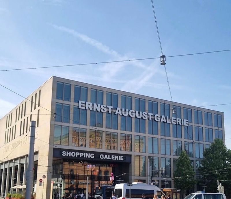 Ernst-August-Galerie, shopping mall near Hannover Hauptbahnhof station