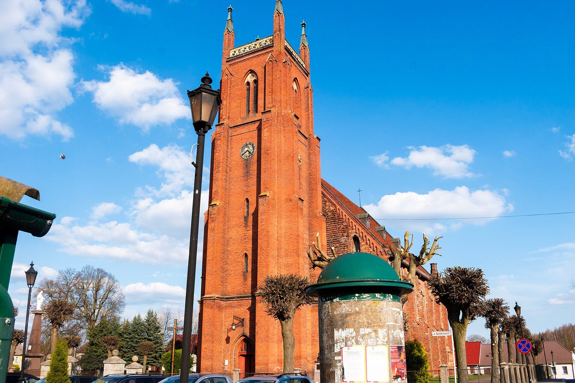 Kościół pw. św. Józefa, atrakcja w pobliżu dworca Dobiegniew
