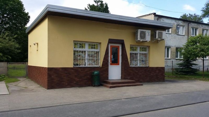 Sklep spożywczy. GS Samopomoc Chłopska, sklep przy dworcu Drzewica