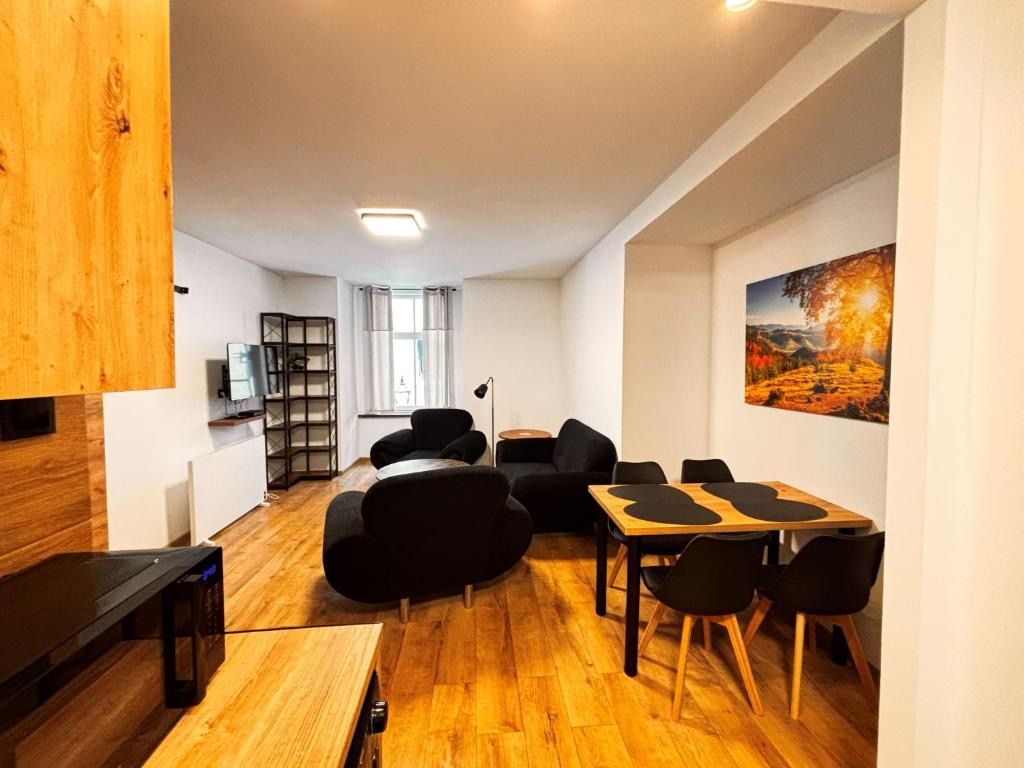 Apartament na Rynku, place to stay near Duszniki-Zdrój station