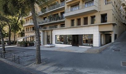 KeyNest15/21 Bd Maurice Bourdet 13001 Marseille, sklep przy dworcu Marseille-St-Charles