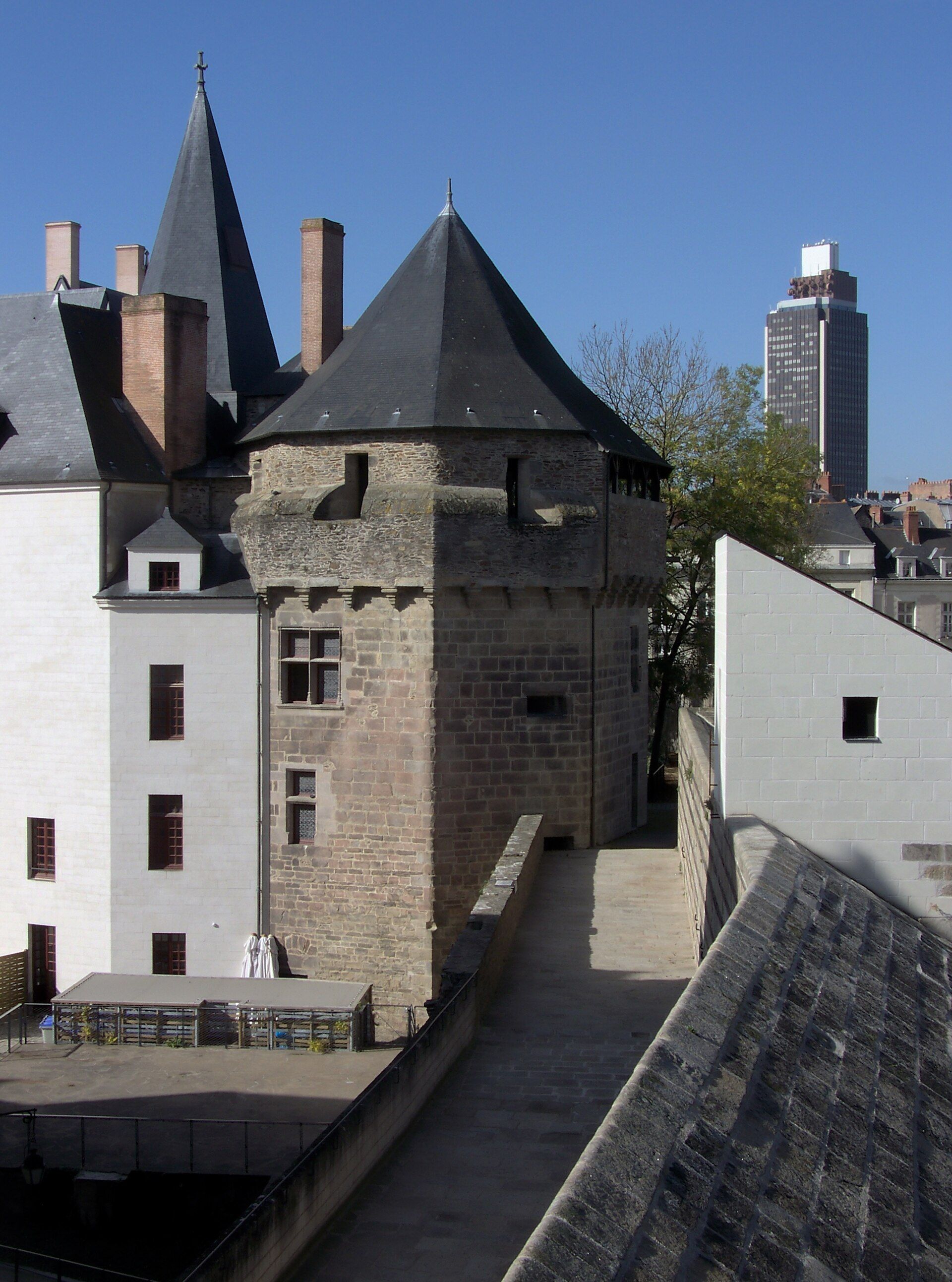 Château des ducs de Bretagne, atrakcja w pobliżu dworca Nantes