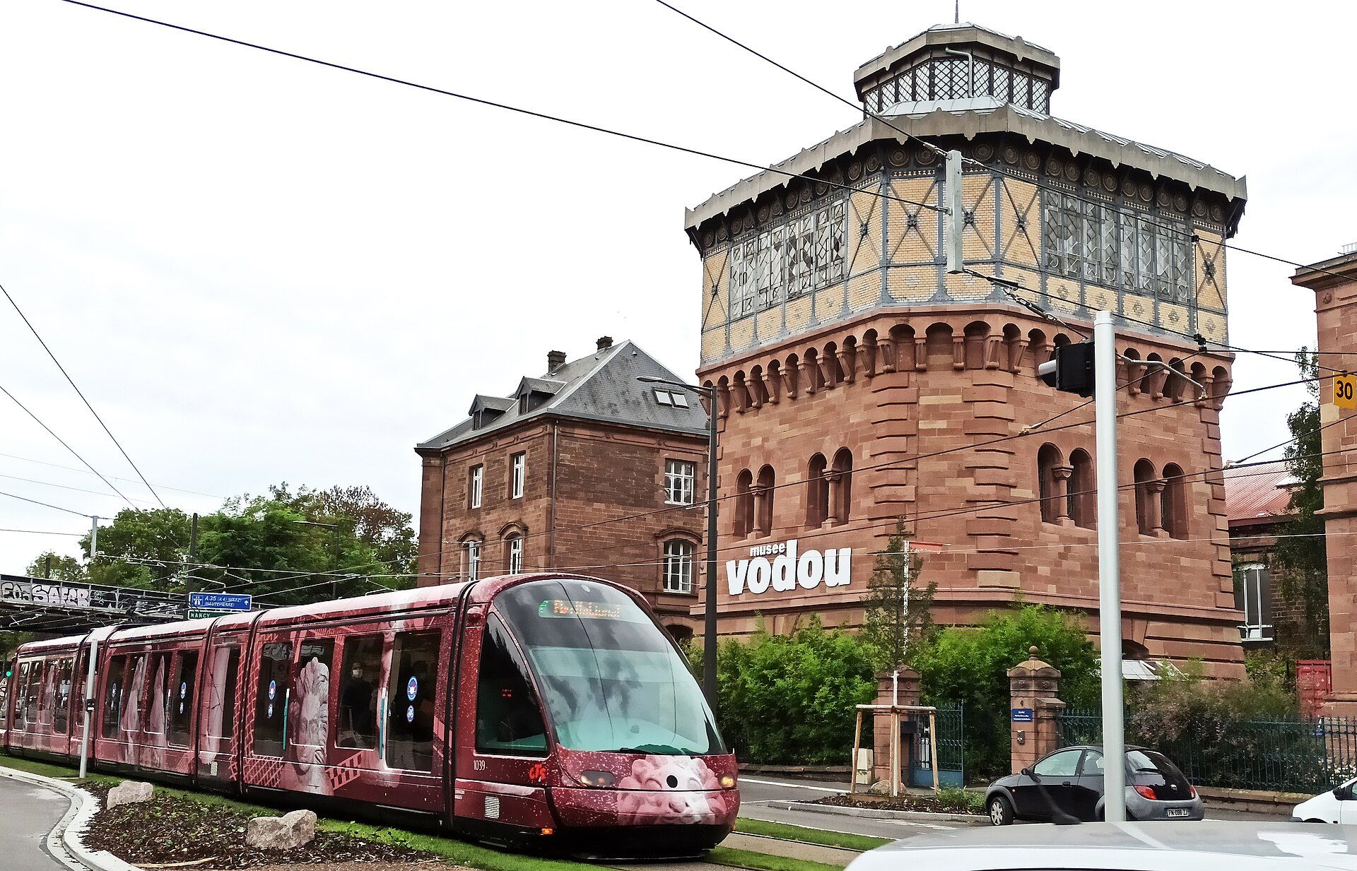 Château Musée Vodou, atrakcja w pobliżu dworca Strasbourg