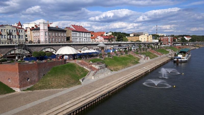 Estakada Kolejowa - najdłuższy zabytek techniki w Europie, atrakcja w pobliżu dworca Gorzów Główny