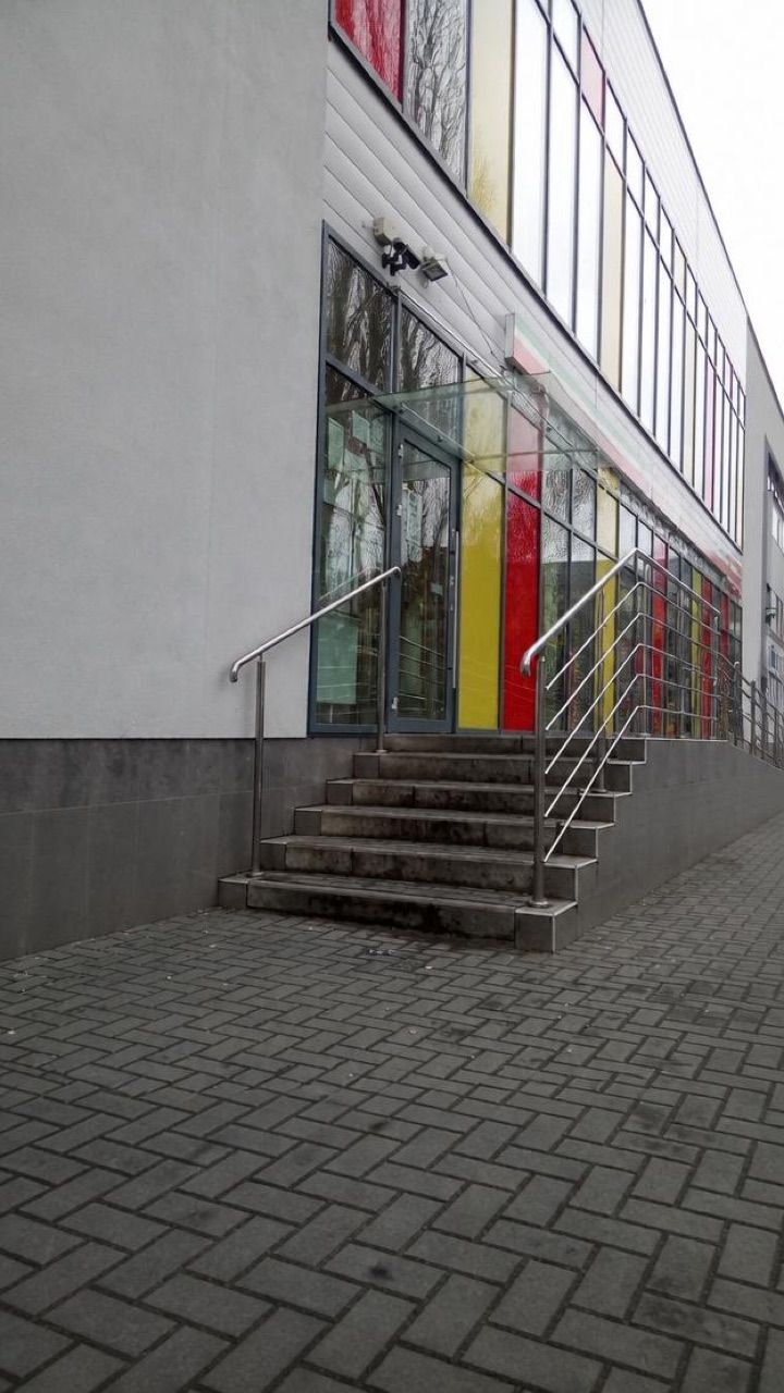 Sklep spożywczy PSS Społem, sklep przy dworcu Hajnówka