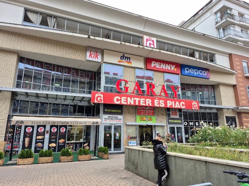 Garay Center, shopping mall near Budapest-Keleti station