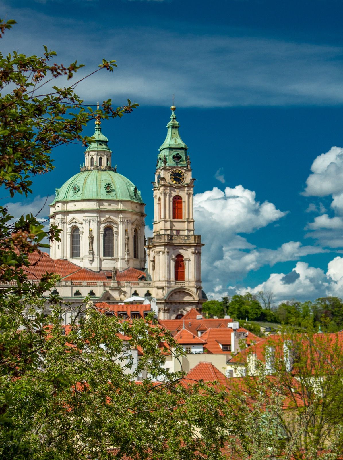 Kościół św. Mikołaja, atrakcja w pobliżu dworca Inowrocław