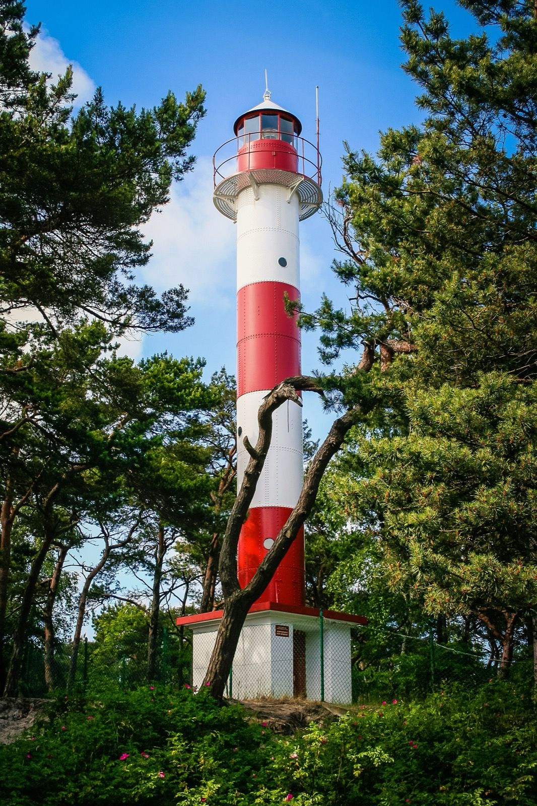 Latarnia Morska Jastarnia, atrakcja w pobliżu dworca Jastarnia
