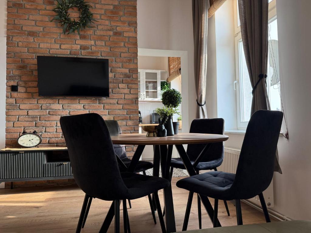 Apartament Industrial z Antresolą, place to stay near Kętrzyn station