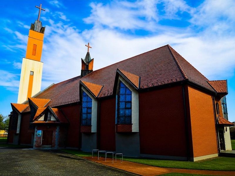 Kościół MB Nieustającej Pomocy w Mistrzejowicach, atrakcja w pobliżu dworca Kraków Batowice