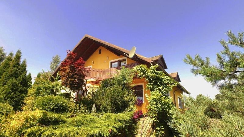 Willa Krakowia, place to stay near Krzeszowice station