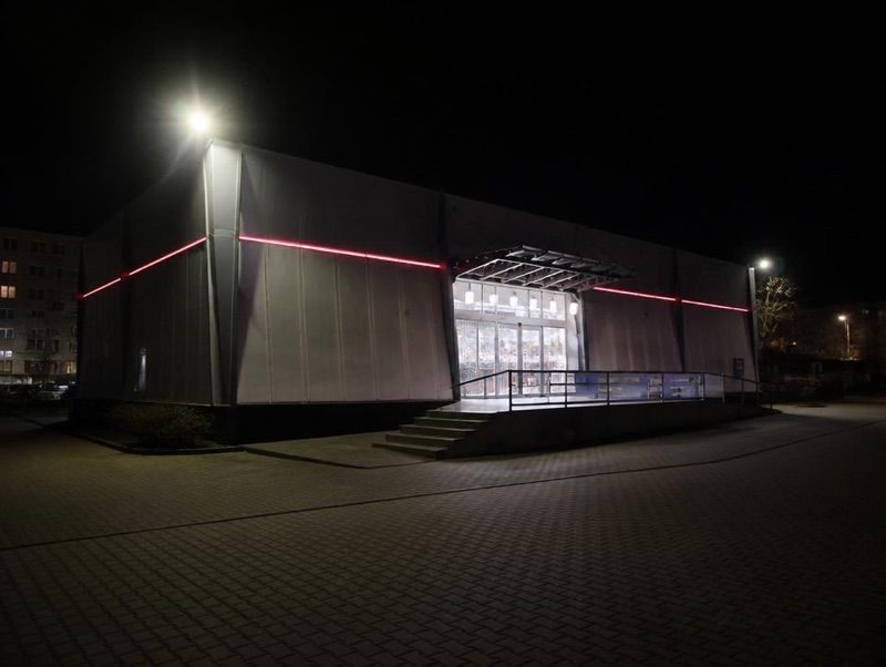 Super Delikatesy, sklep przy dworcu Krzeszowice