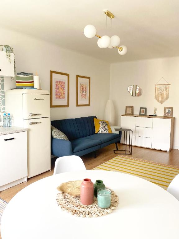 HB Cozy Home - Przytulne Mieszkanie, place to stay near Małkinia station