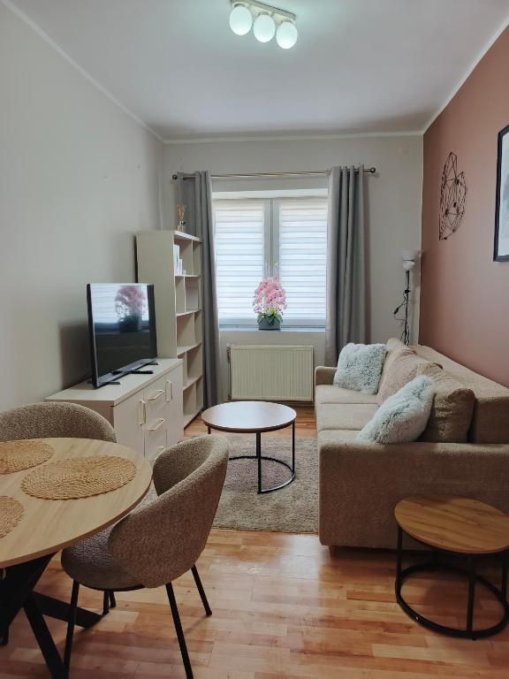 Apartament Międzylesie, place to stay near Międzylesie station