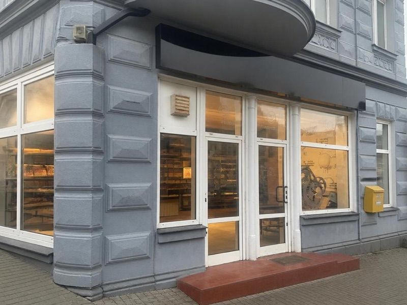 Piekarnia Grochola Prawdziwy Chleb, okolice dworca Mogilno