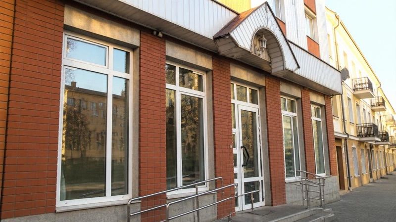 Centrum. Apteka, sklep przy dworcu Nidzica