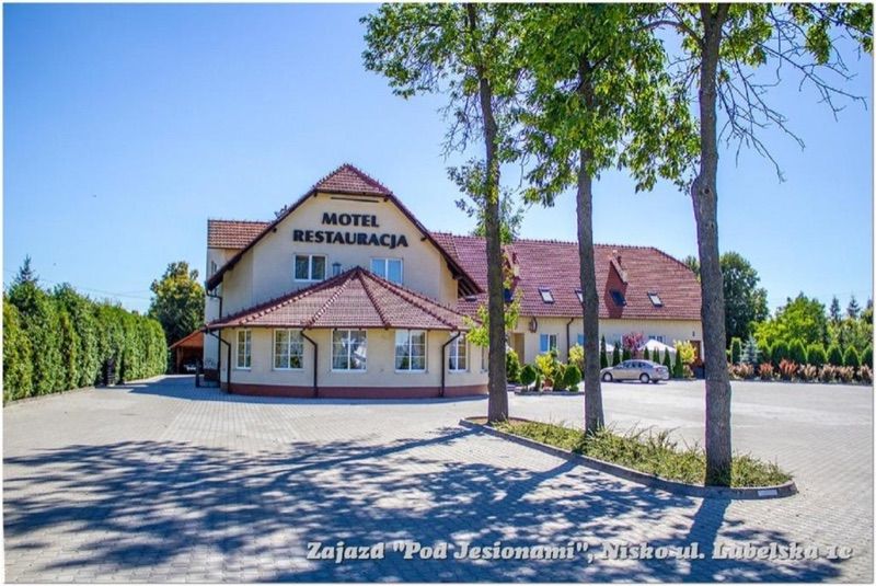 Zajazd Pod Jesionami, place to stay near Nisko station