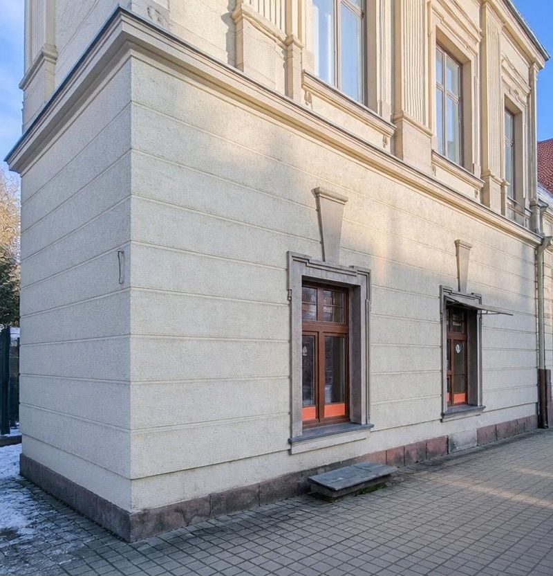 Apteka "Pałacowa", sklep przy dworcu Nowa Ruda