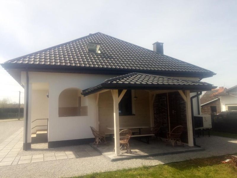 Noclegi Sarzyna 183 staroniowska, place to stay near Nowa Sarzyna station