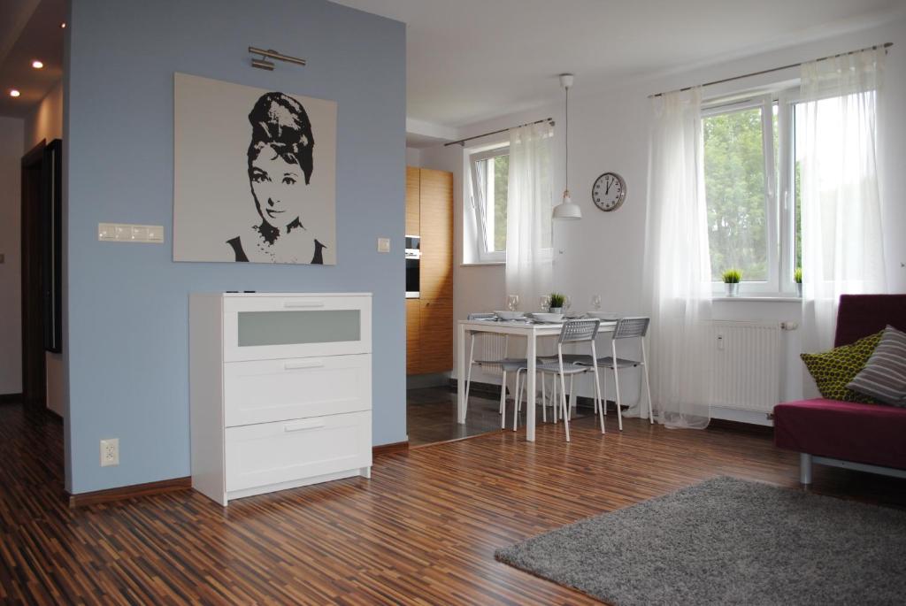 MT Apartments, place to stay near Nowy Tomyśl station