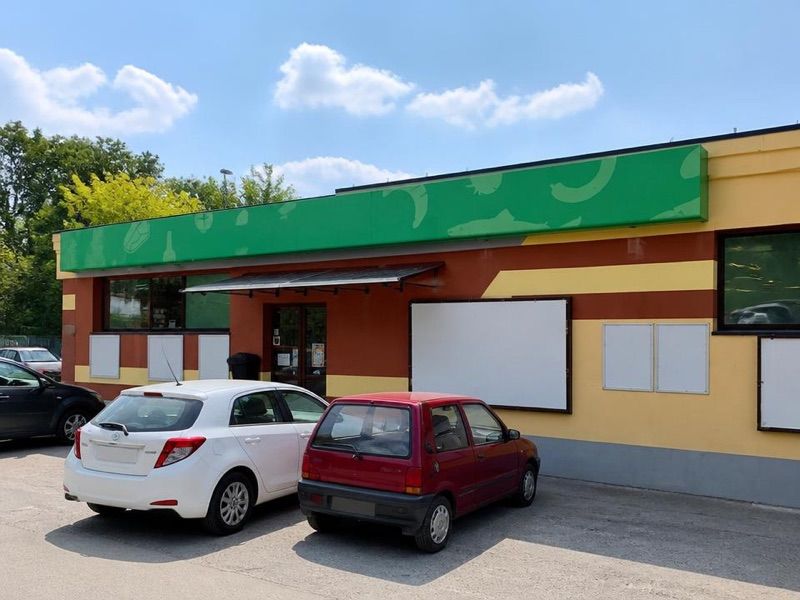 Delikatesy Centrum, sklep przy dworcu Oświęcim