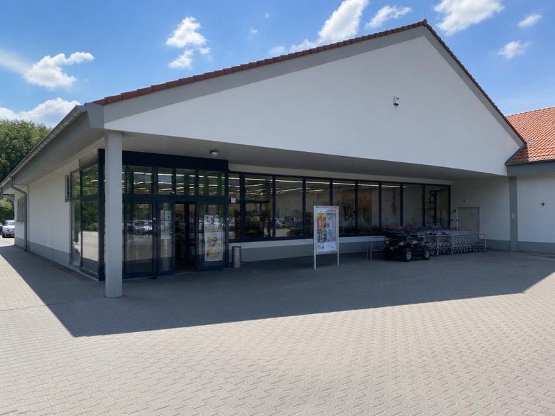 Lidl, sklep przy dworcu Ozorków