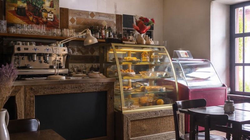 Café Rotigel/Info centrum, okolice dworca Petrovice u Karviné