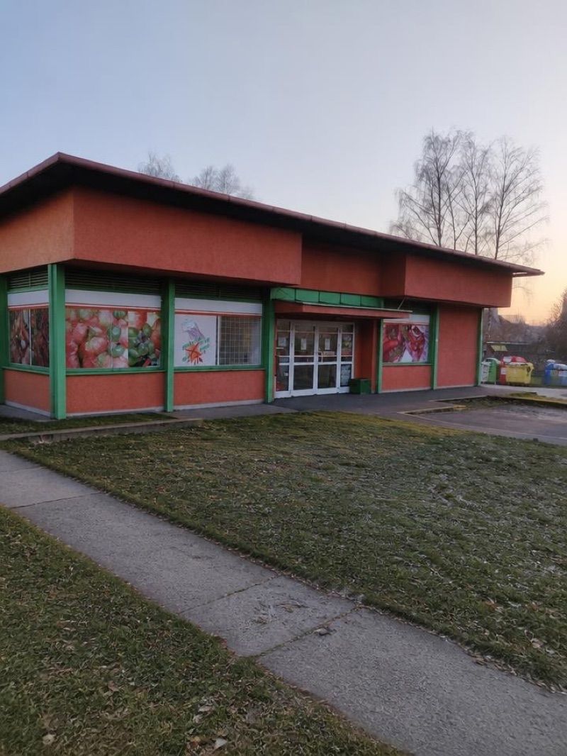 COOP Beskydy, spotřební družstvo – TUTY Petrovice, Dolní Marklovice, sklep przy dworcu Petrovice u Karviné