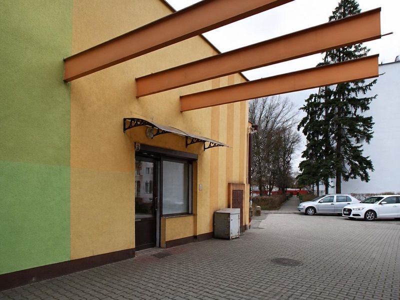 Kiosk, sklep przy dworcu Radom Główny